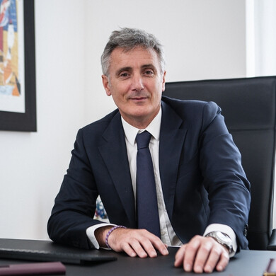 Davide Verdesca, Ceo di SG Company Ritratto di Davide Verdesca, CEO di SG Company, in ambiente professionale